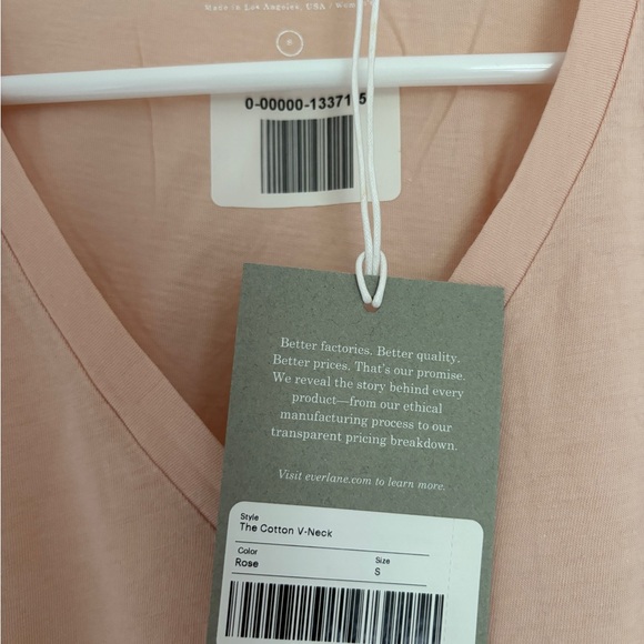 COPY - Everlane Pink Fitted Short Sleeve T-Shirt - Picture 3 of 3